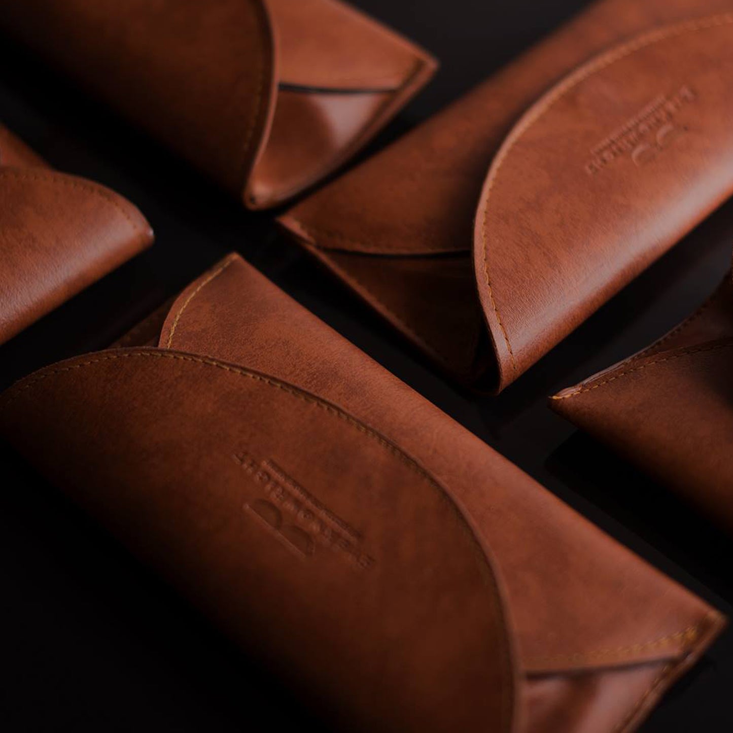 Leatherette Keeper™ vExile in Burnt